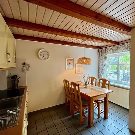 Holiday home Luettje *